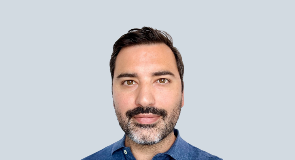 Portrait de Guillaume Andrieu, chargé de recherche dans l’équipe « Différenciation lymphoïde normale et Pathologie » de Vahid Asnafi et Elizabeth Macyntire
